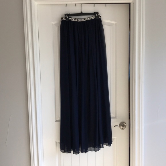 Formal Dress - Picture 3 of 3